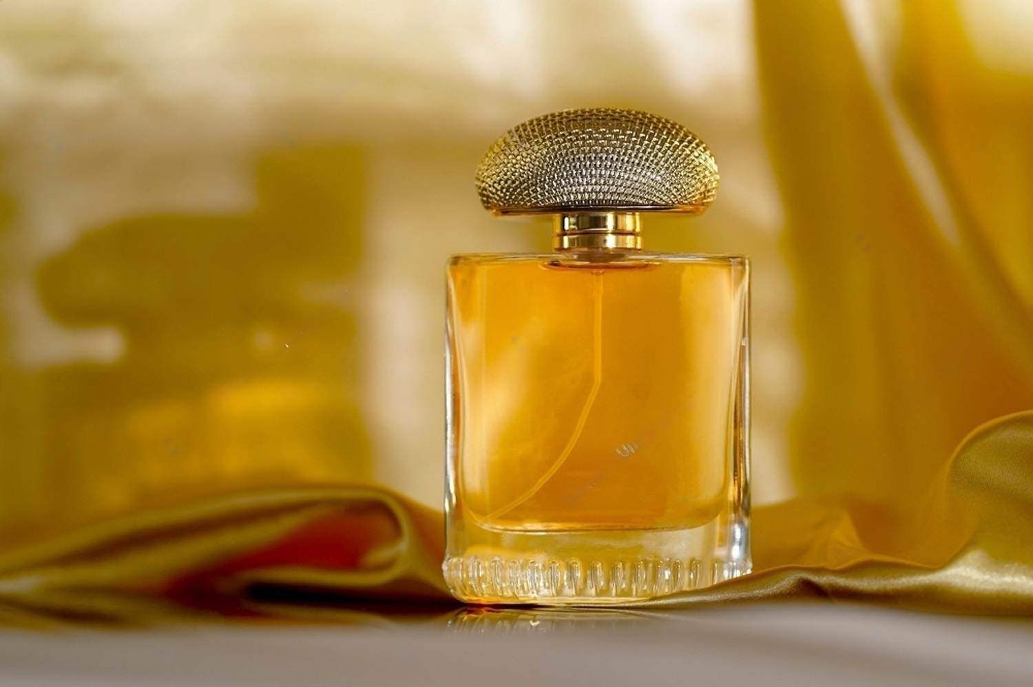 Choosing the Best: A Quick Overview of Oud Perfume for Men