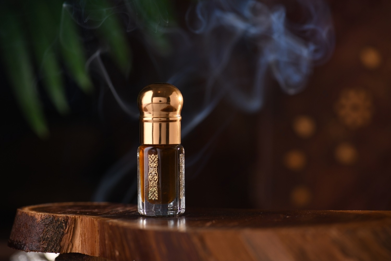 In the Heart of Arabia: Symbolism Behind Arabian Oud Perfume